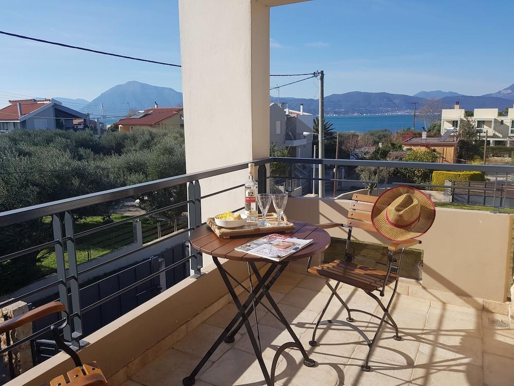 Villa Xenny Патра Экстерьер фото