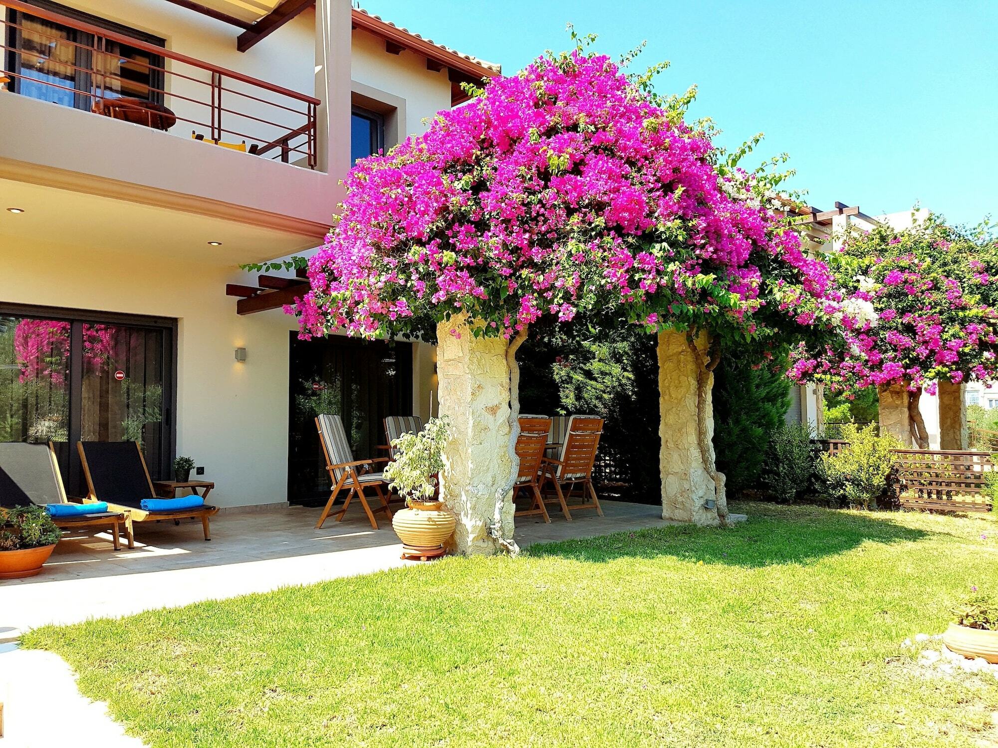 Villa Xenny Патра Экстерьер фото